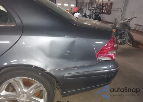 2006 Mercedes-Benz E 350 4Matic z USA, uszkodzony, nr VIN WDBUF87J86X195292